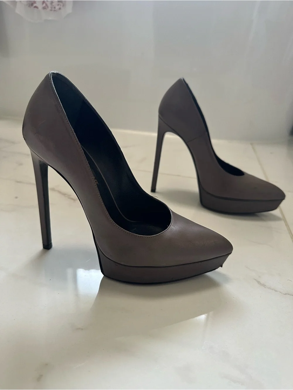 Saint Laurent Pointed-Toe Stiletto Pumps - Picture 11 of 13